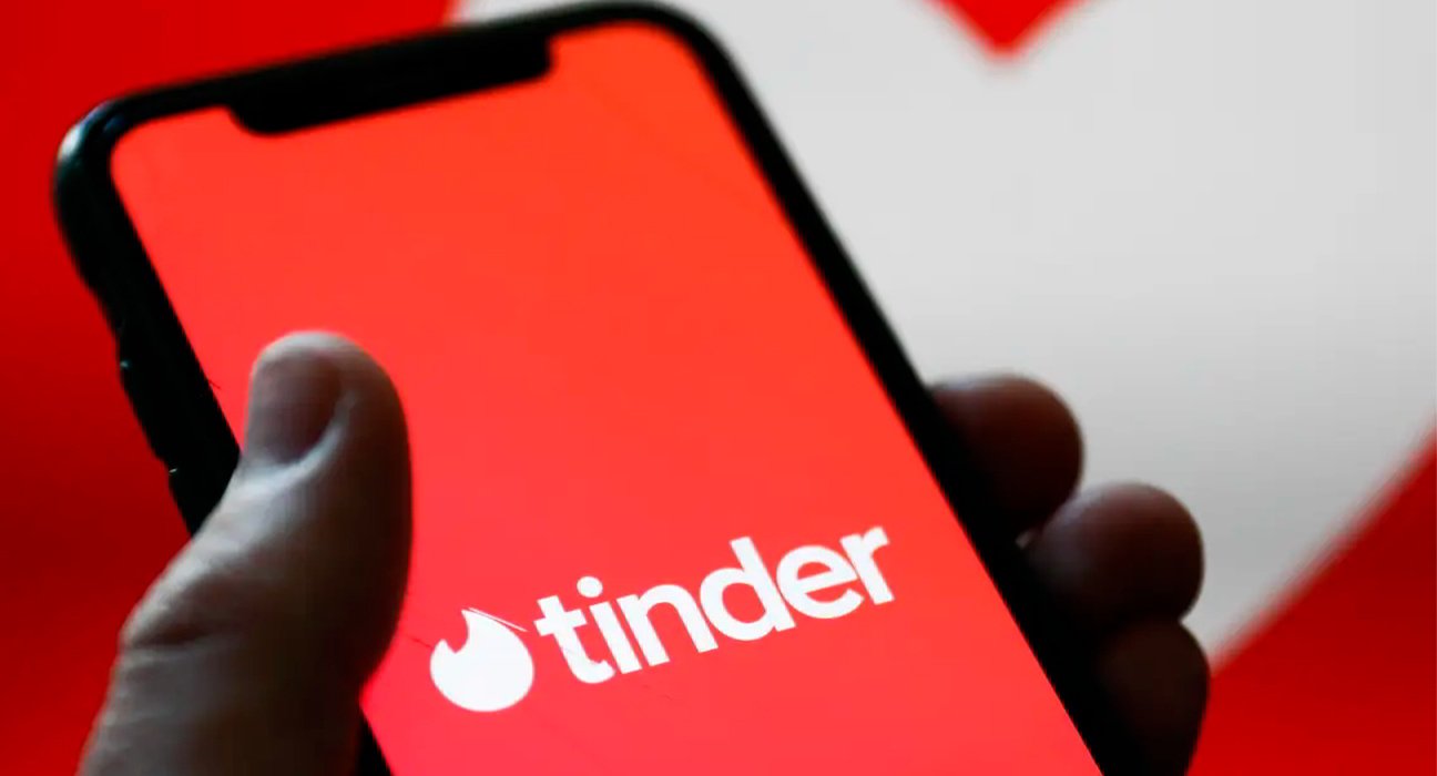 Experts Reveal Why People Are Obsessed with Dating Apps Experts Reveal Why People Are Obsessed with Dating Apps
