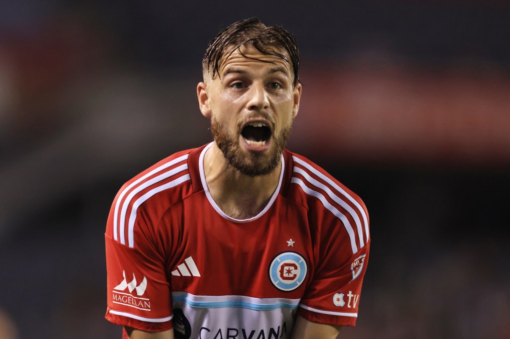 Chicago Fire ride a 3-goal 1st-half onslaught to a 3-2 home win over Charlotte – Chicago Tribune