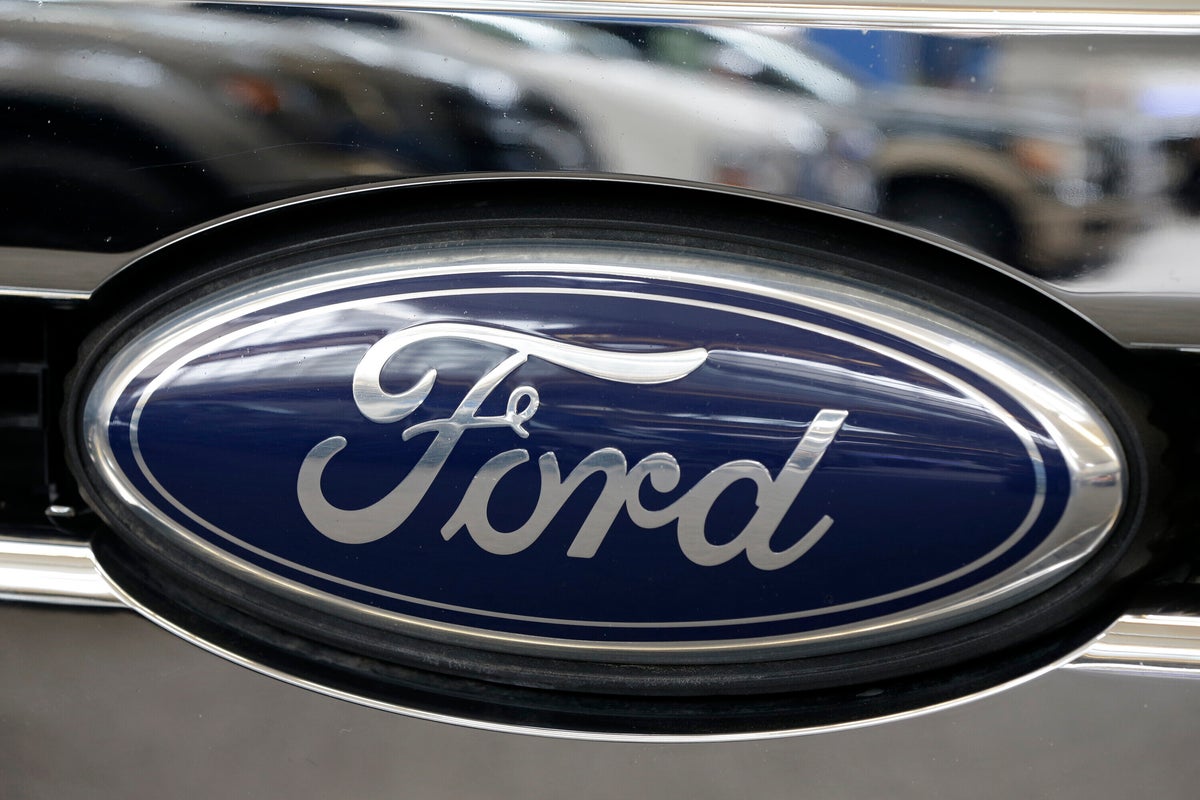 Ford recalls more than 200,000 cars over malfunctioning camera Ford recalls more than 200,000 cars over malfunctioning camera
